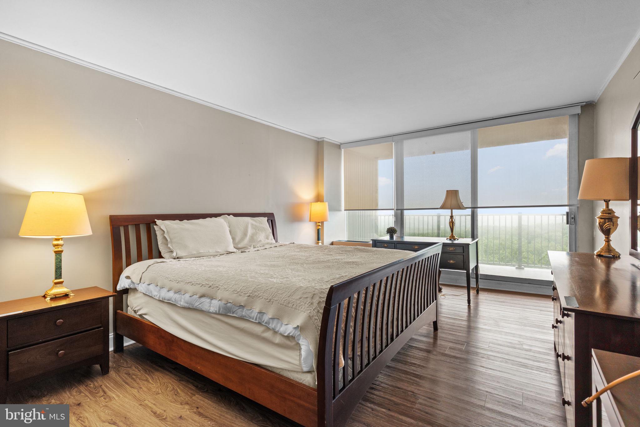 3900 West Ford Road, Unit 20O Philadelphia, PA 19131 - Photo 15 of 55 Primary Bedroom