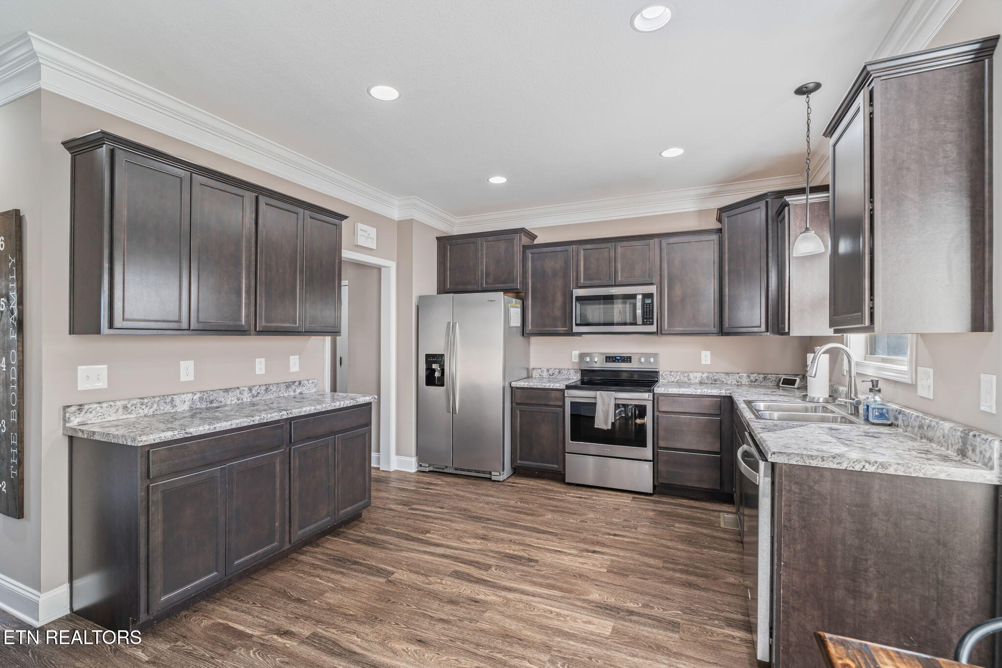 102 Eastberry Road Oak Ridge, TN 37830 - Photo 14 of 60 Kitchen