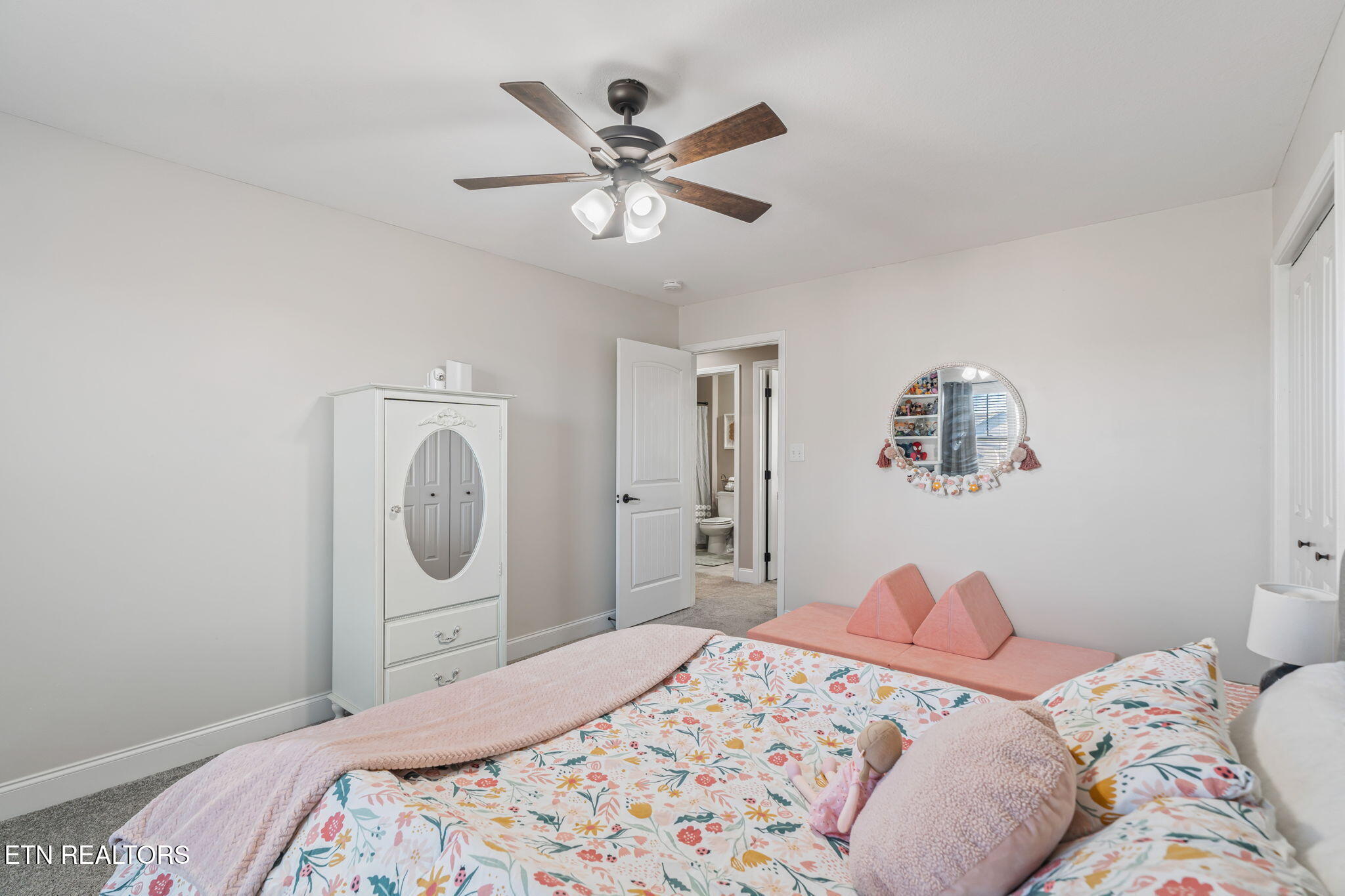 102 Eastberry Road Oak Ridge, TN 37830 - Photo 32 of 60 Bedroom 2