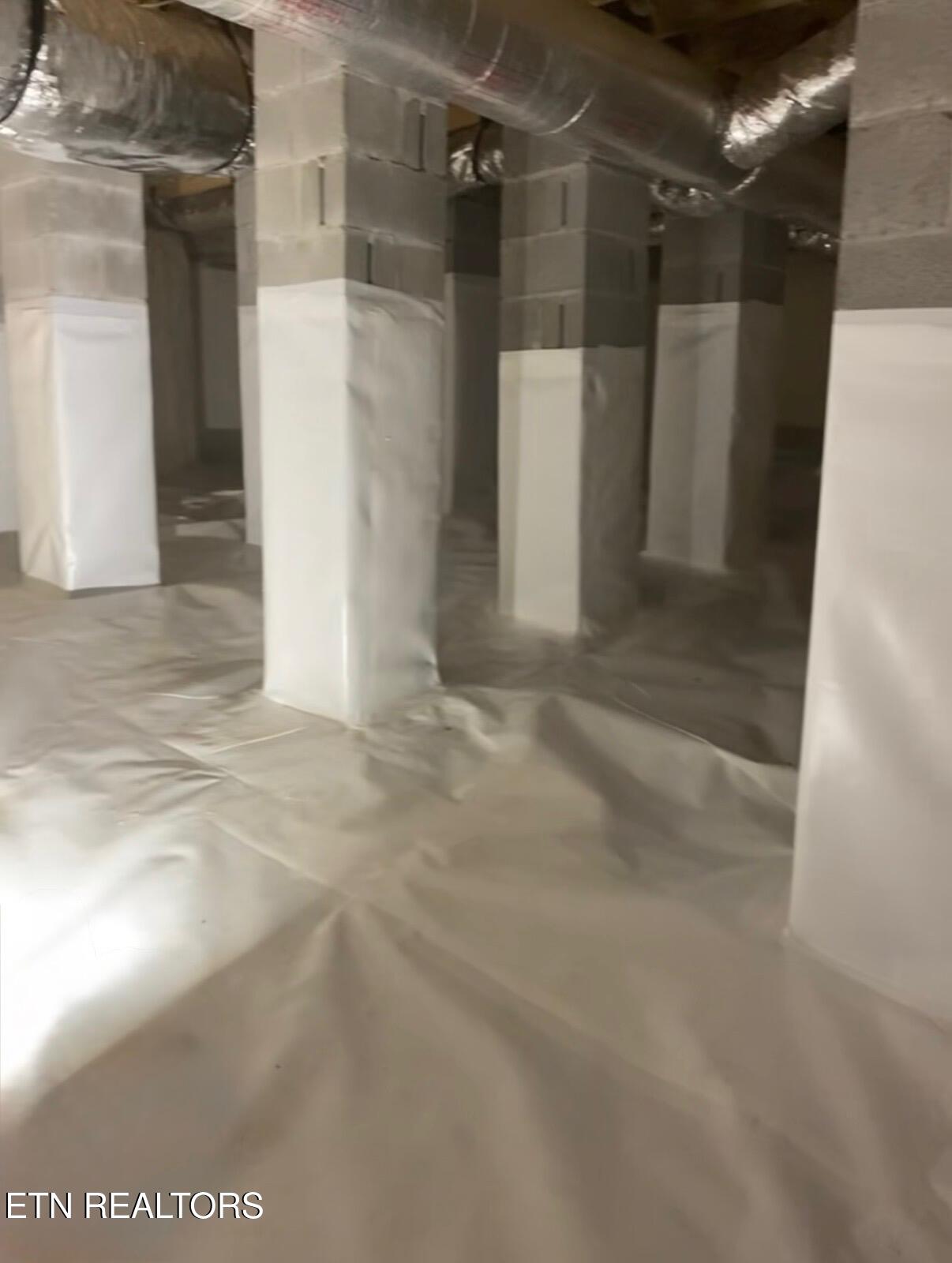 102 Eastberry Road Oak Ridge, TN 37830 - Photo 50 of 60 Encapsulated Crawl Space