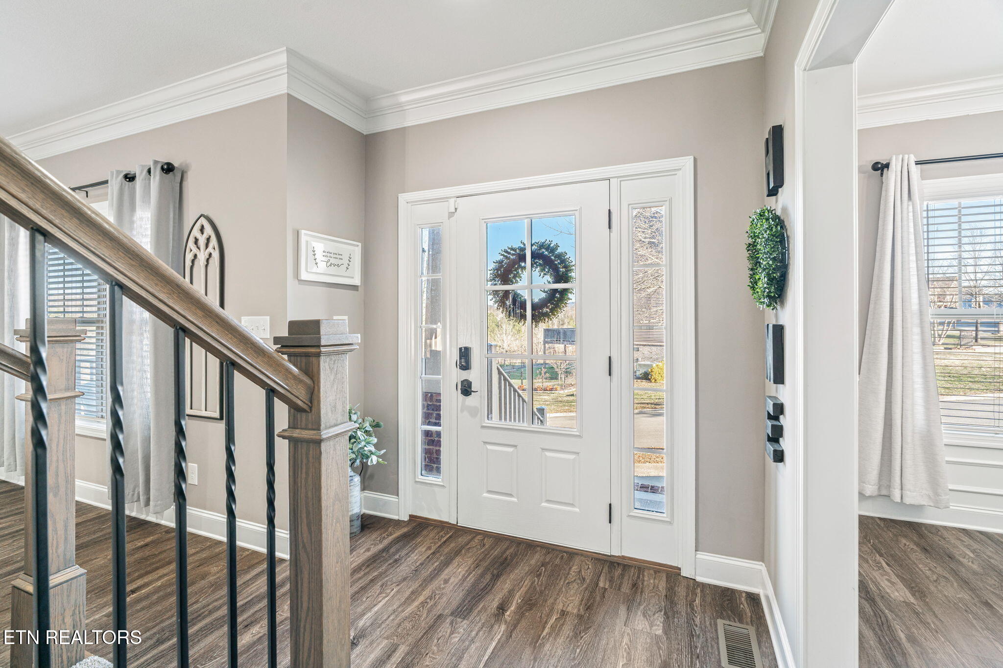 102 Eastberry Road Oak Ridge, TN 37830 - Photo 7 of 60 Entry