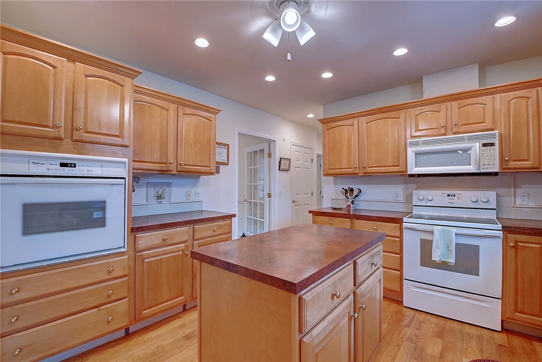 14 Walsh Road Charlestown, RI 02813 - Photo 9 of 29