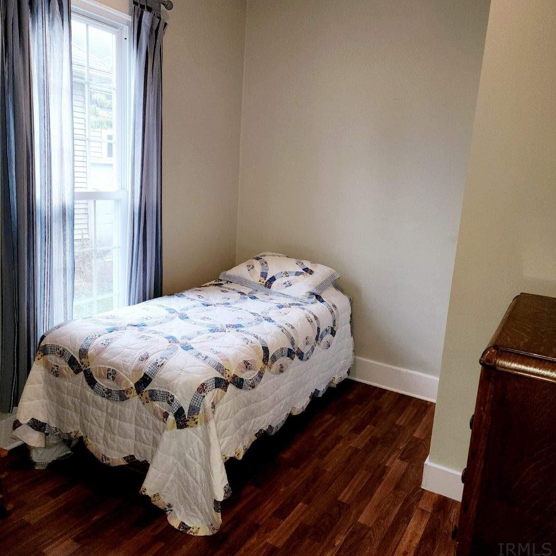 521 R Street Bedford, IN 47421 - Photo 3 of 3 Gallery Image 3