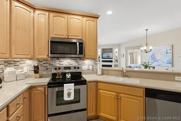 $444,900 | 4499 Ski Drive, Unit 332, Osage Beach, MO 65065