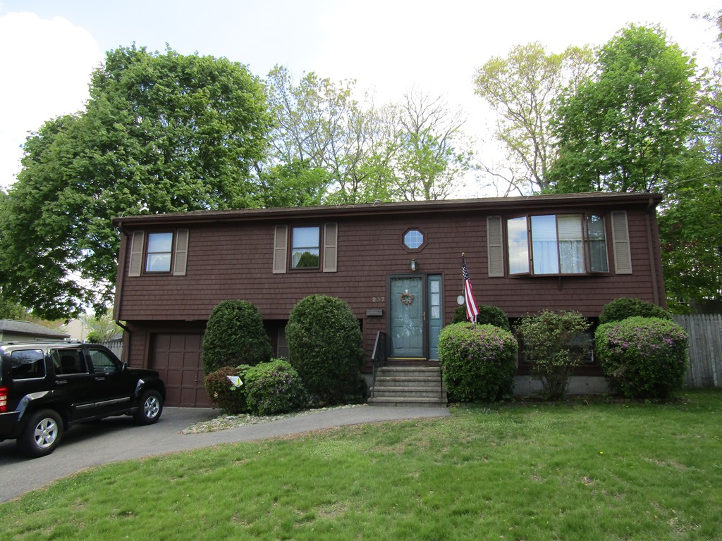 237 Reney Street Fall River, MA 02723 - Photo 1 of 14 Gallery Image 1
