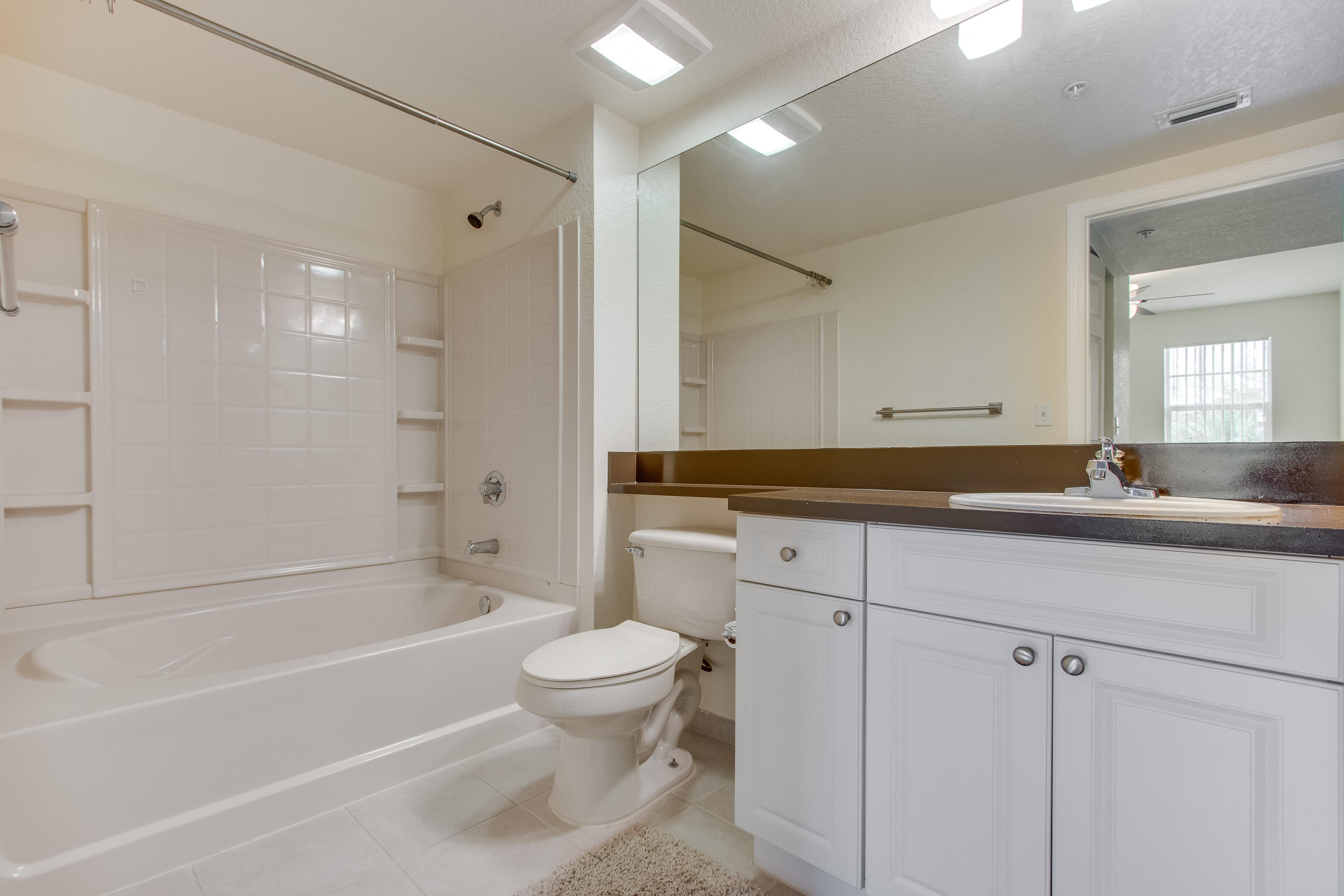 6718 West Sample Road, Unit 6718 Coral Springs, FL 33067 - Photo 18 of 20 Master Retreaat