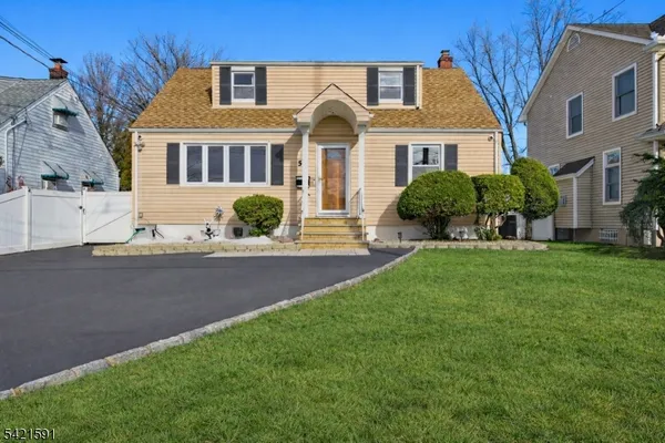 $645,000 | 52 Broadway, Clark, NJ 07066