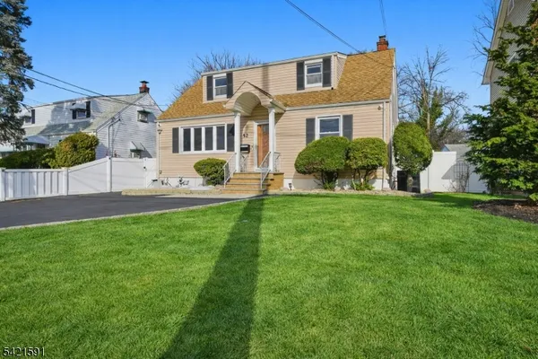$645,000 | 52 Broadway, Clark, NJ 07066