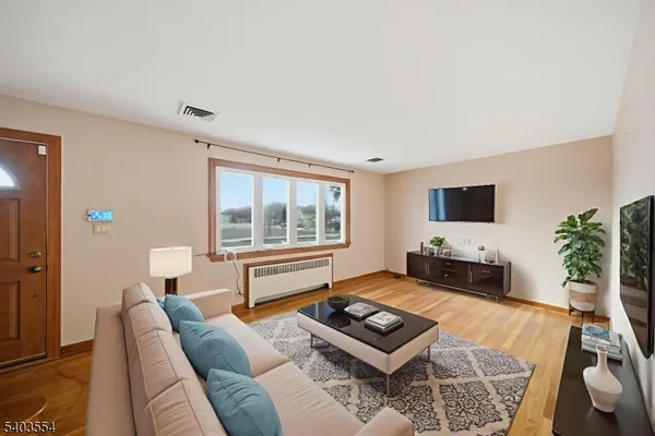 $645,000 | 52 Broadway, Clark, NJ 07066