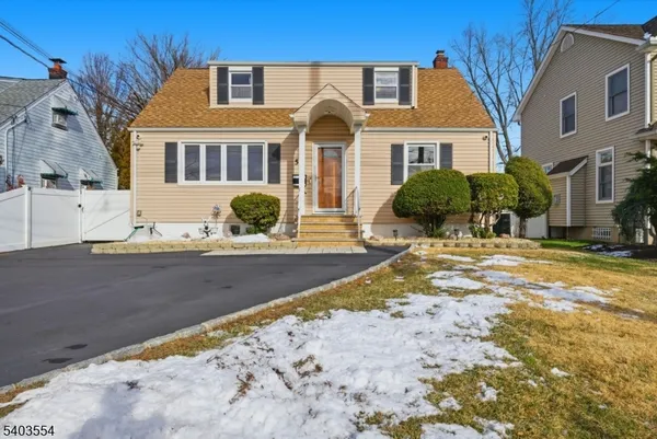$645,000 | 52 Broadway, Clark, NJ 07066