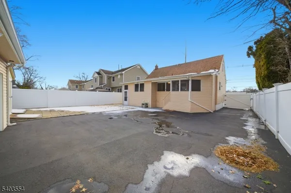 $645,000 | 52 Broadway, Clark, NJ 07066