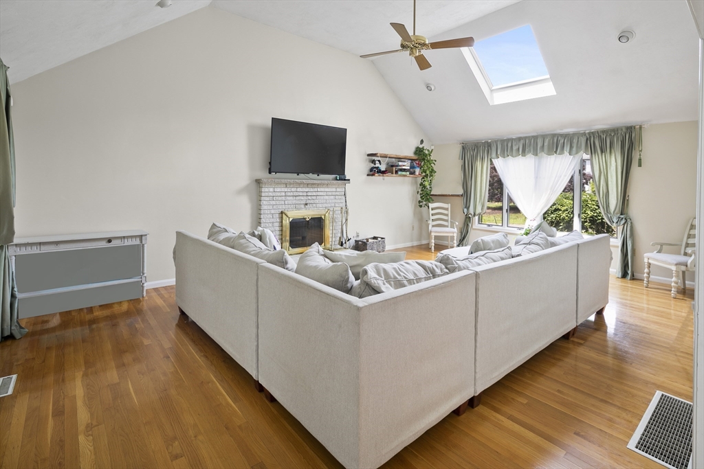 15 Juniper Road Sharon, MA 02067 - Photo 10 of 42