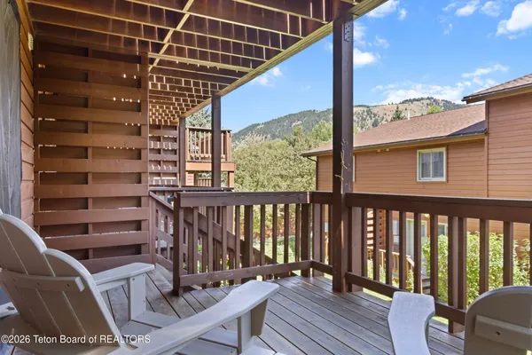 $1,525,000 | 452 East Kelly Avenue, Jackson, WY 83001