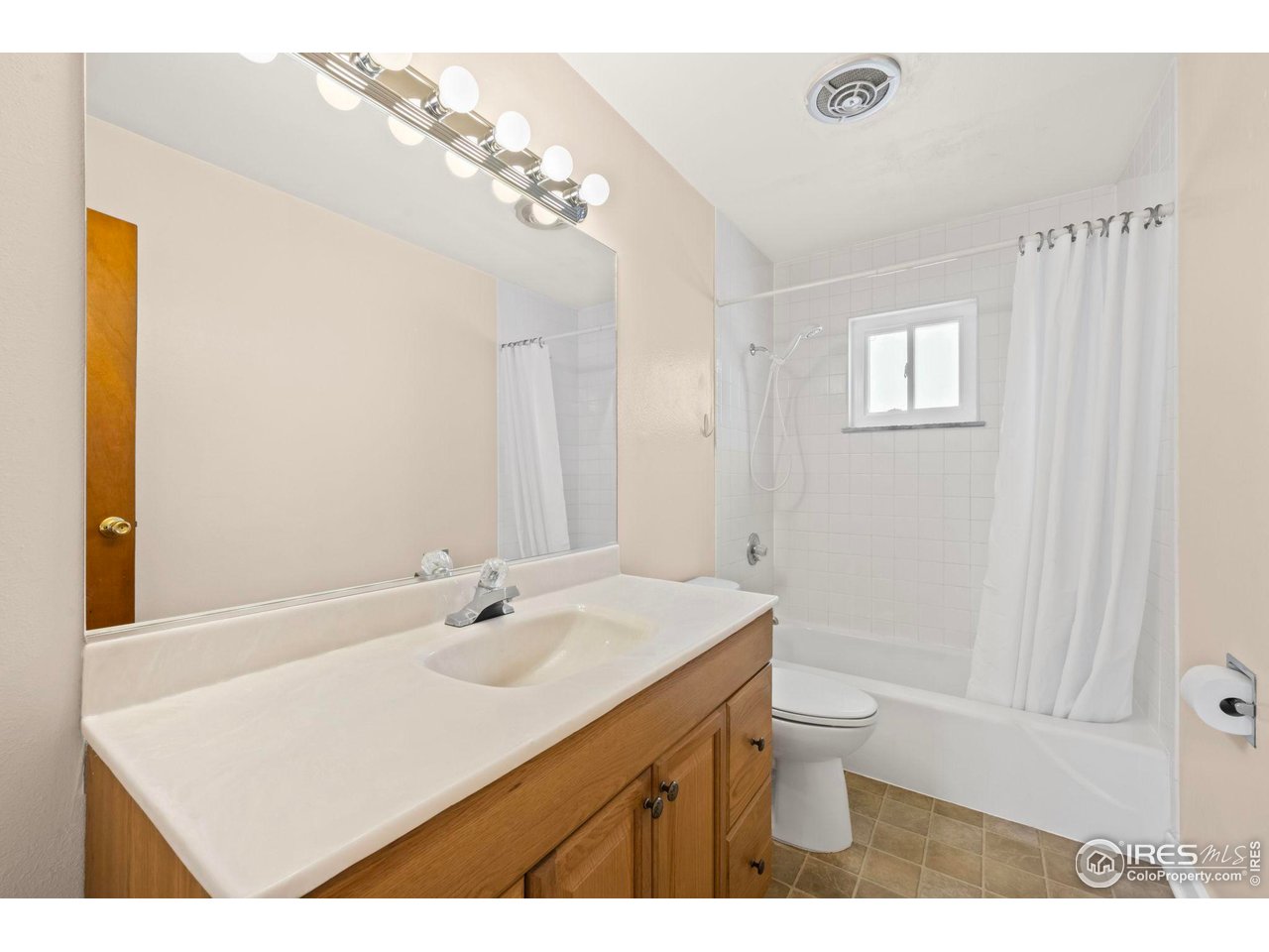 2339 West 11th Street Road Greeley, CO 80634 - Photo 30 of 44