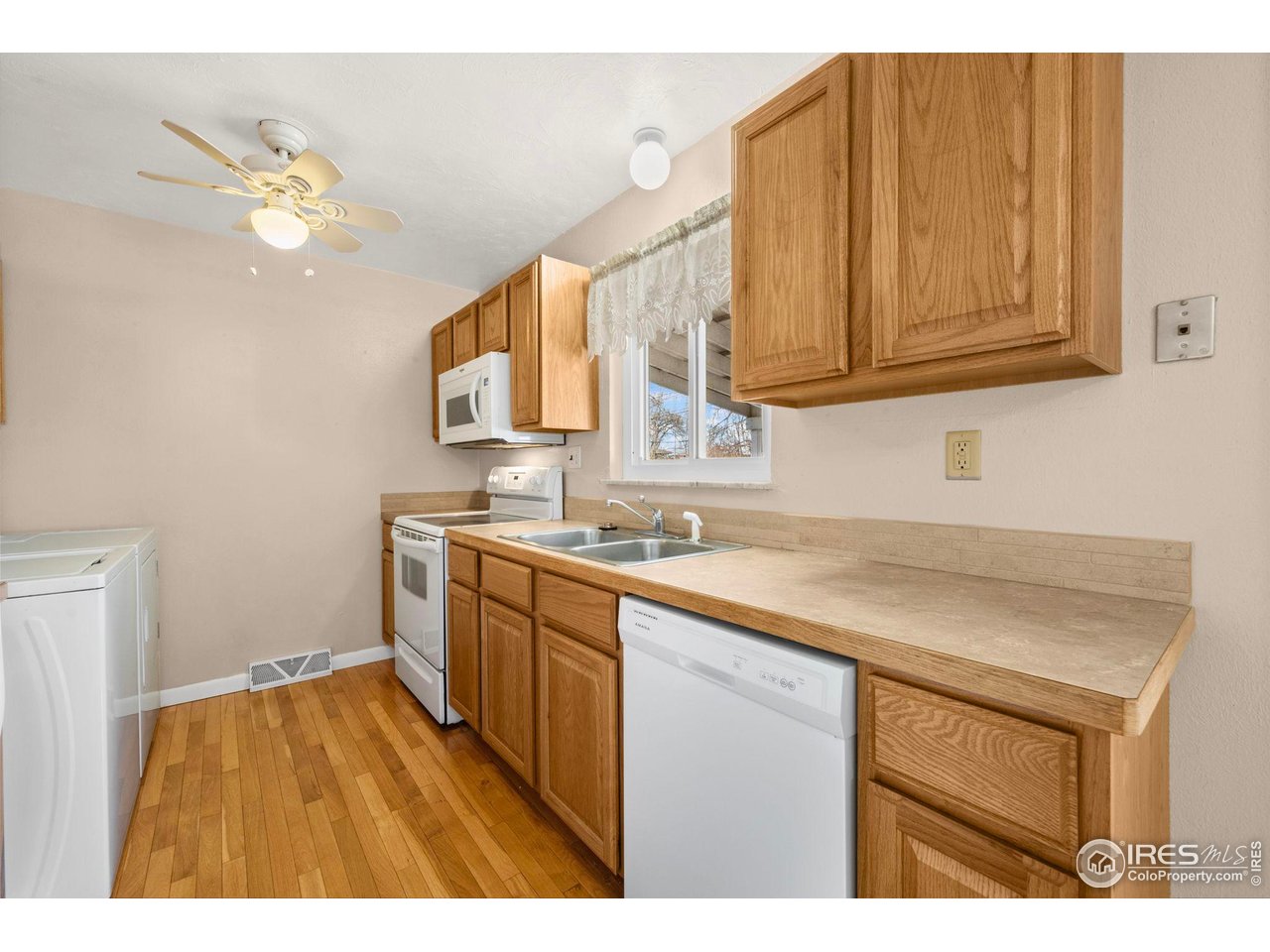 2339 West 11th Street Road Greeley, CO 80634 - Photo 10 of 44