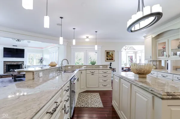 $2,150,000 | 10821 Club Point Drive, Fishers, IN 46037