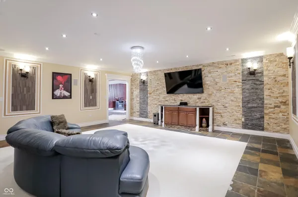 $2,150,000 | 10821 Club Point Drive, Fishers, IN 46037