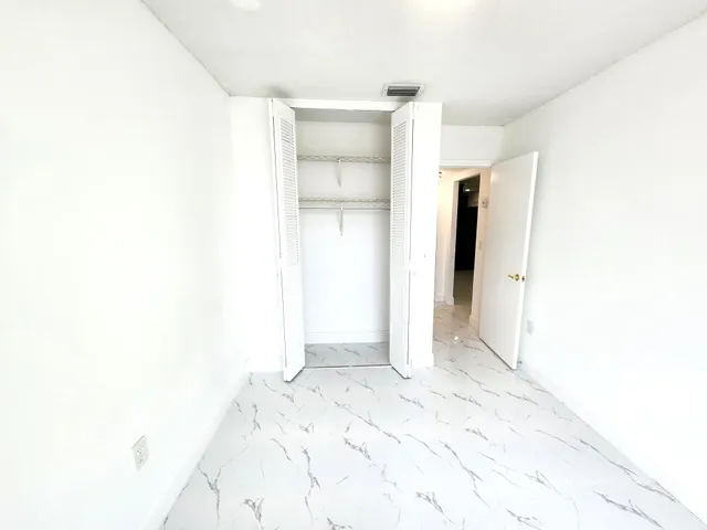 $1,900 | 1410 South Federal Highway, Unit 207, Lake Worth Beach, FL 33460