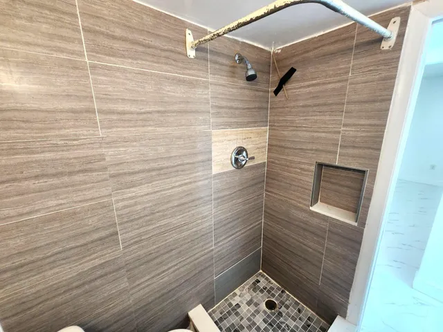 $1,900 | 1410 South Federal Highway, Unit 207, Lake Worth Beach, FL 33460