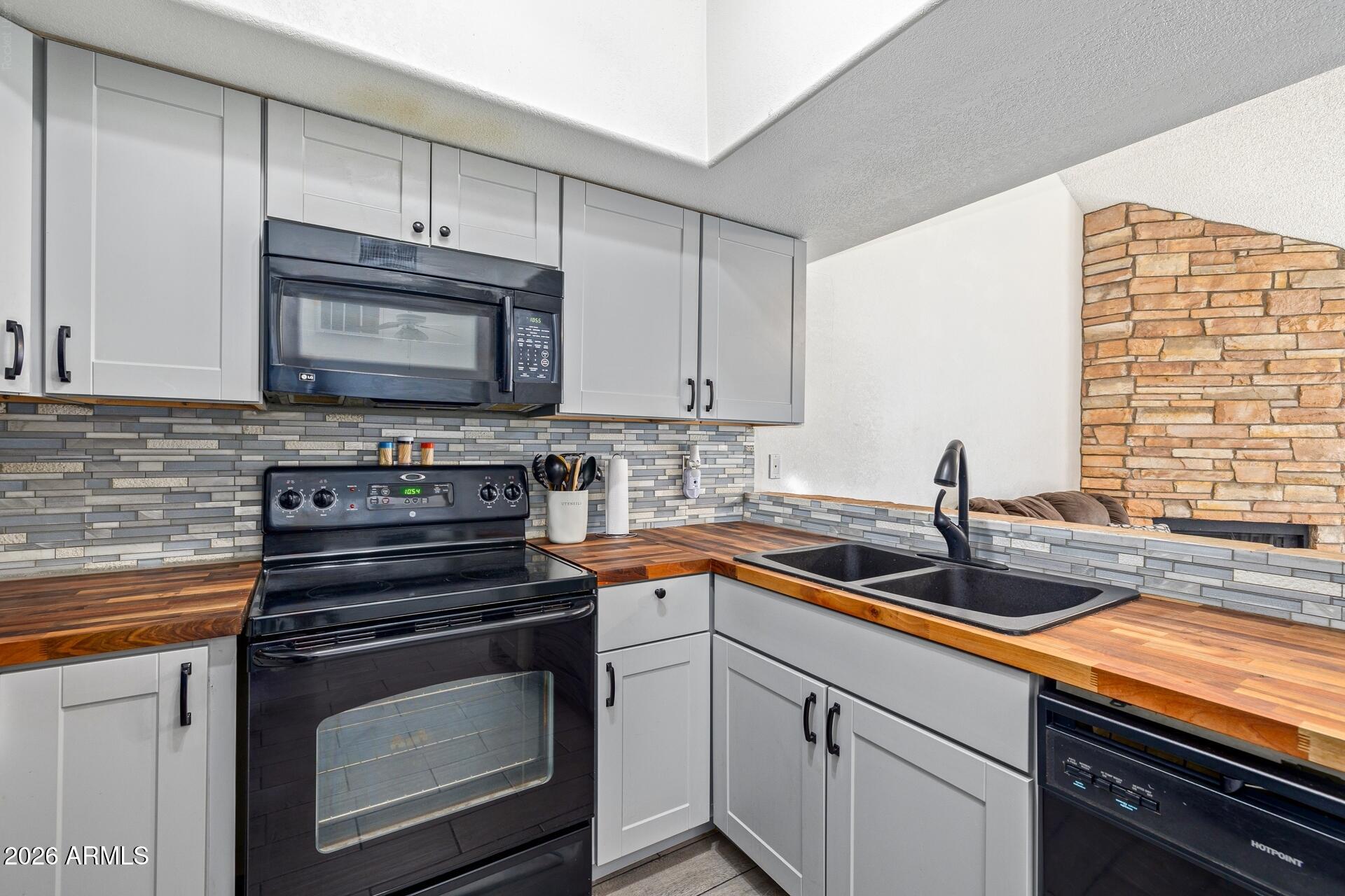 14002 North 49th Avenue, Unit 1112 Glendale, AZ 85306 - Photo 11 of 25 12-49th