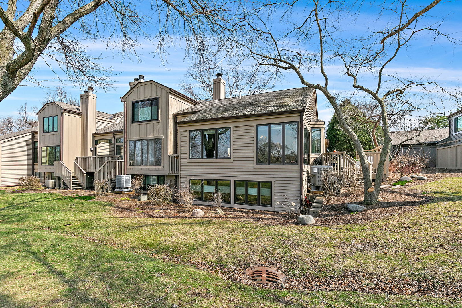 802 Shoreline Road Lake Barrington, IL 60010 - Photo 39 of 48 Gallery Image 39