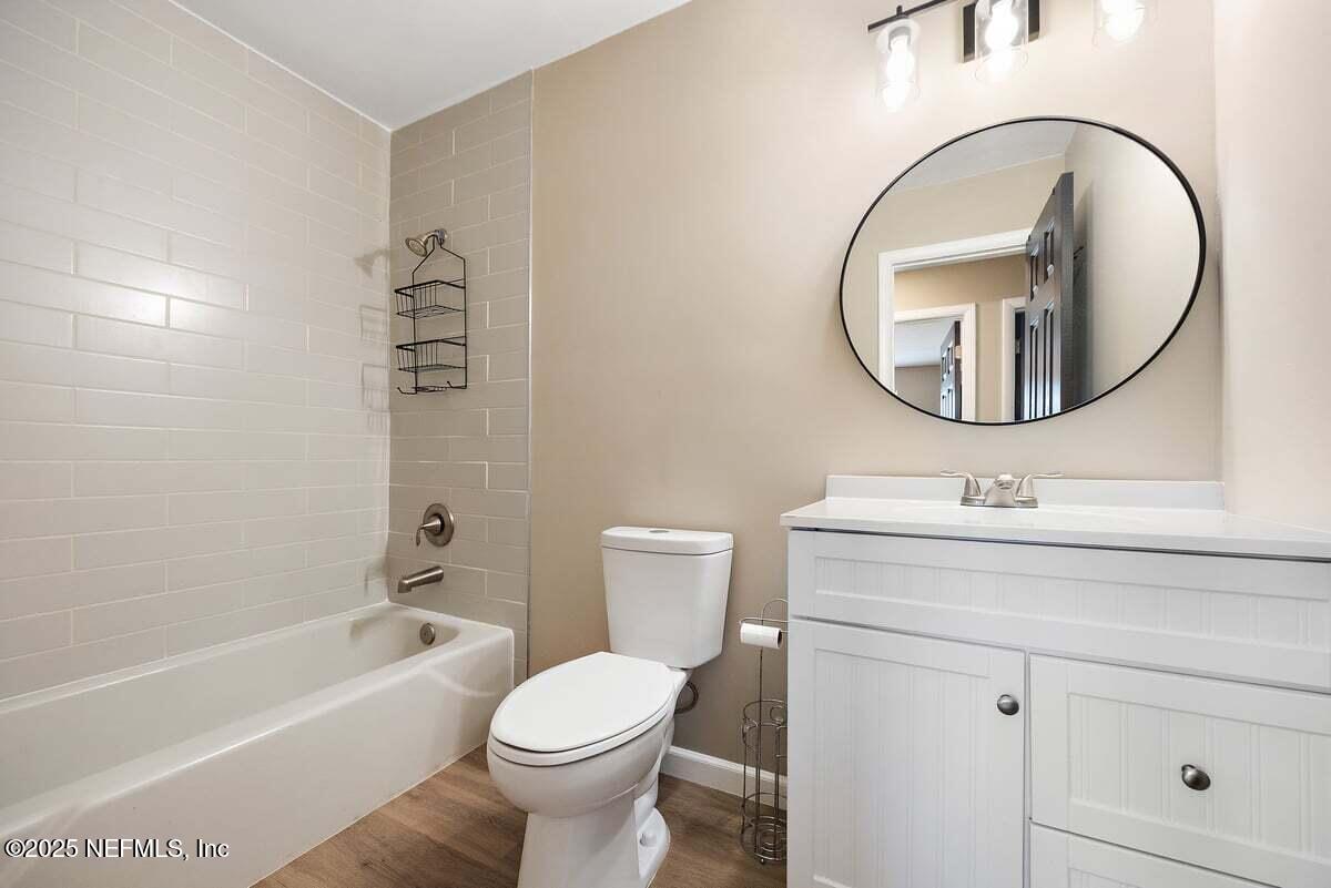 252 Spring Forest Avenue Jacksonville, FL 32216 - Photo 14 of 17 Bathroom (12)