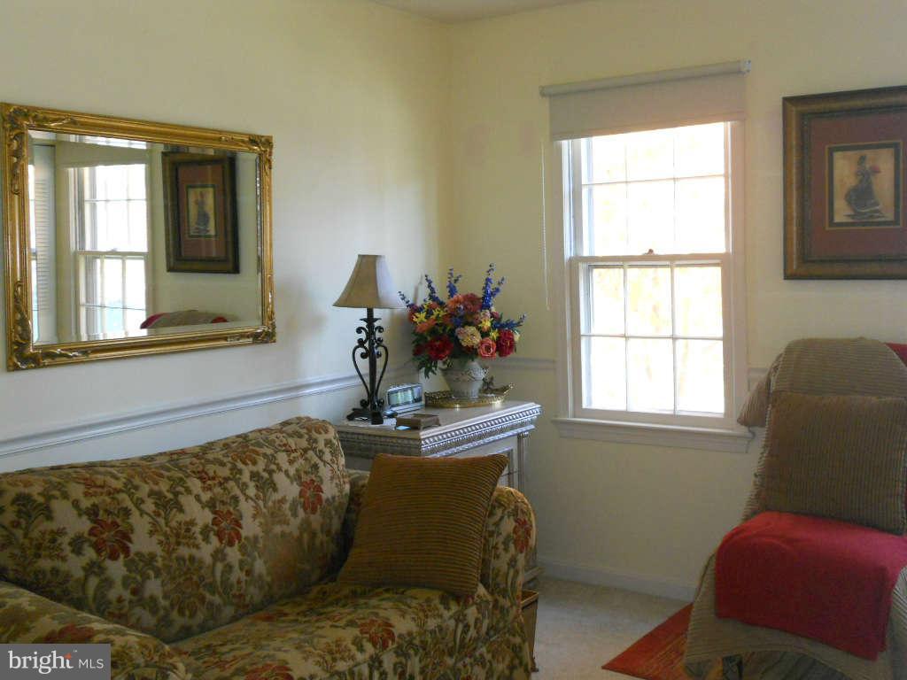 8102 Kings Point Court Springfield, VA 22153 - Photo 15 of 29 Bedroom