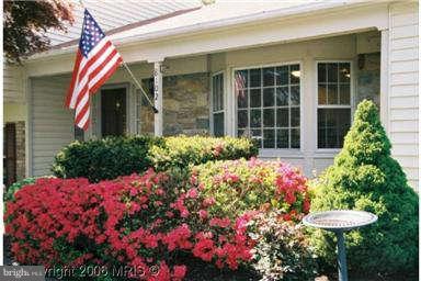 8102 Kings Point Court Springfield, VA 22153 - Photo 3 of 29 Flower Garden