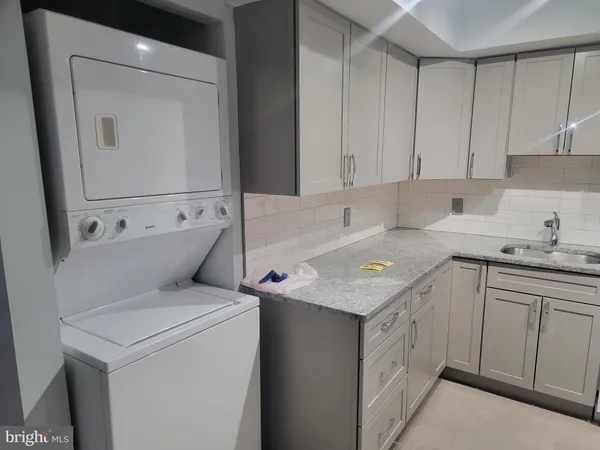 $1,975 | 3940 Bel Pre Road, Unit 6, Silver Spring, MD 20906