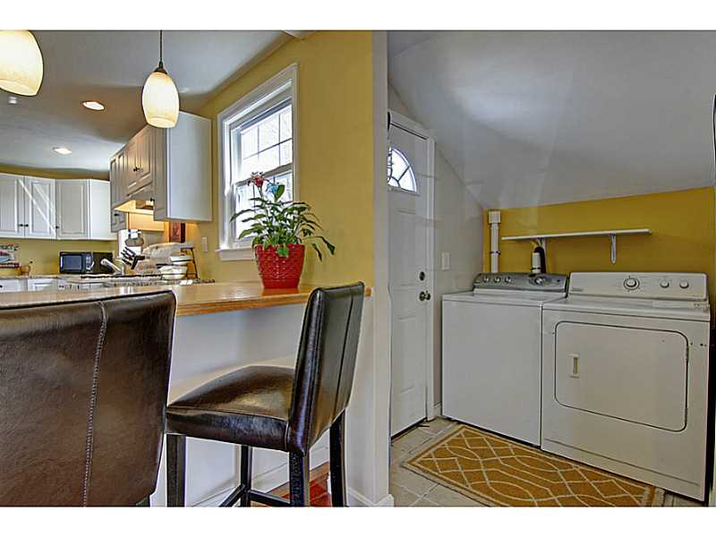 6 Hancock Road Barrington, RI 02806 - Photo 16 of 25 Kitchen.