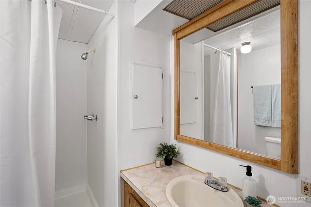 $739,000 | 19015 16th Avenue Northeast, Shoreline, WA 98155