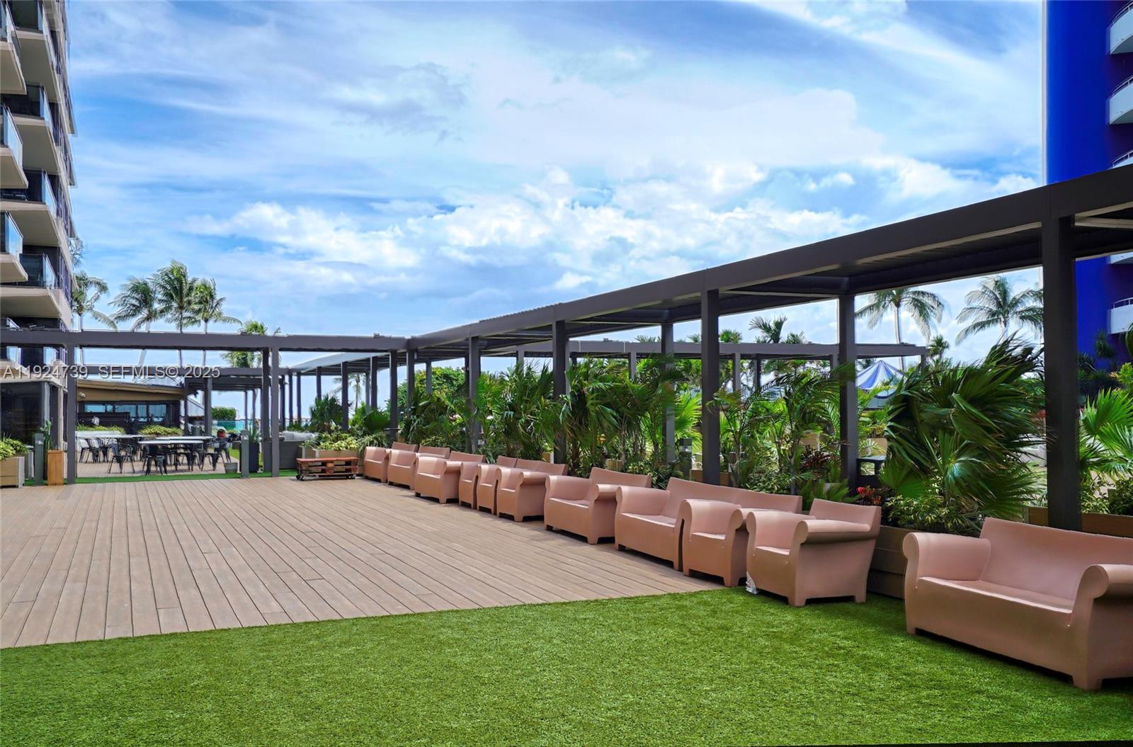 5225 Collins Avenue, Unit 1204 Miami Beach, FL 33140 - Photo 6 of 49