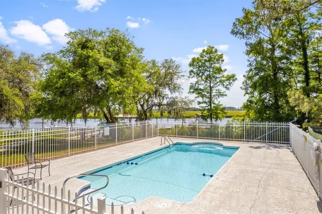 $329,900 | 102 Cathead Lane, Darien, GA 31305