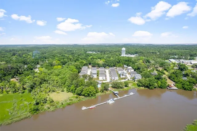 $329,900 | 102 Cathead Lane, Darien, GA 31305