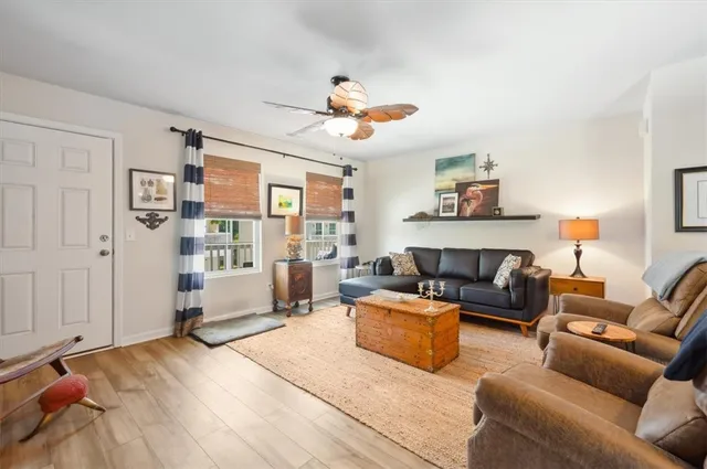 $329,900 | 102 Cathead Lane, Darien, GA 31305