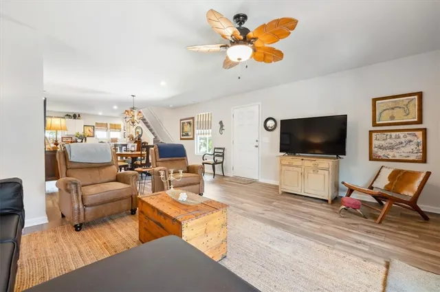 $329,900 | 102 Cathead Lane, Darien, GA 31305