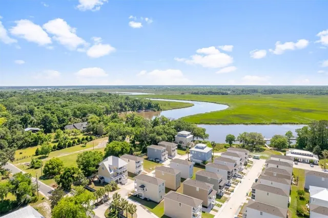 $329,900 | 102 Cathead Lane, Darien, GA 31305