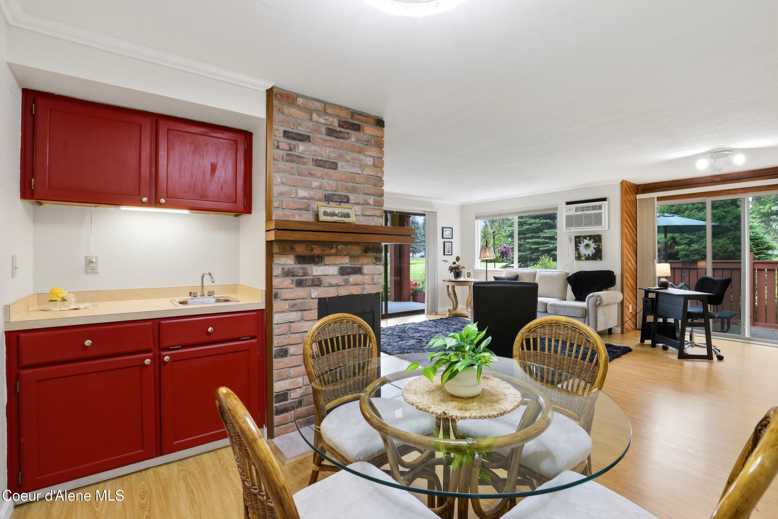 5299 West Green Court, Unit 9 Rathdrum, ID 83858 - Photo 13 of 37 Dining Room