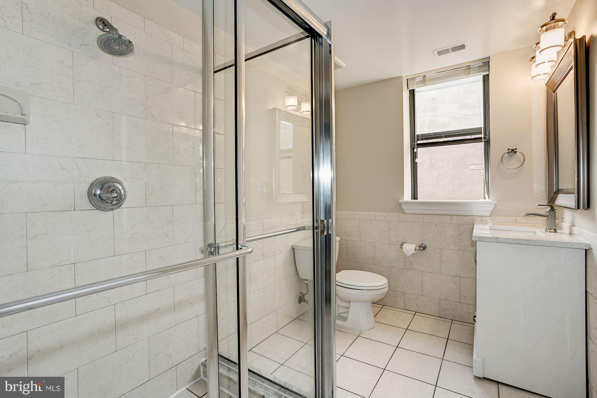 1419 Clifton Street Northwest, Unit 301 Washington, DC 20009 - Photo 14 of 17