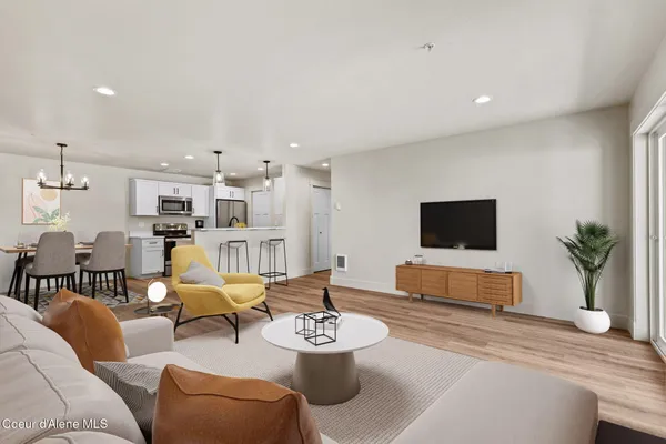 $399,000 | 424 South Olive Avenue, Unit 304, Sandpoint, ID 83864