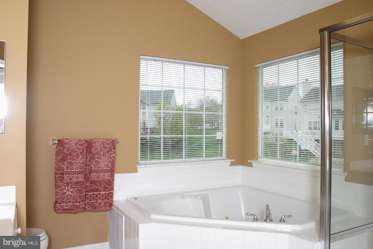 8213 Michaels Ridge Ellicott City, MD 21043 - Photo 16 of 21 Master Bath