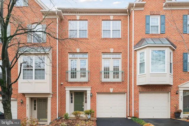 $715,000 | 431 Stanton Place, Alexandria, VA 22304