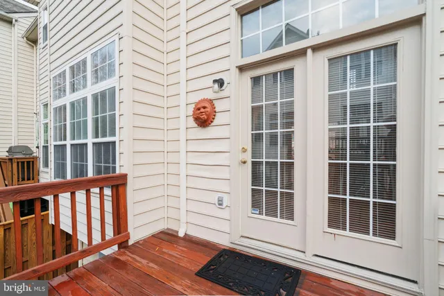 $715,000 | 431 Stanton Place, Alexandria, VA 22304