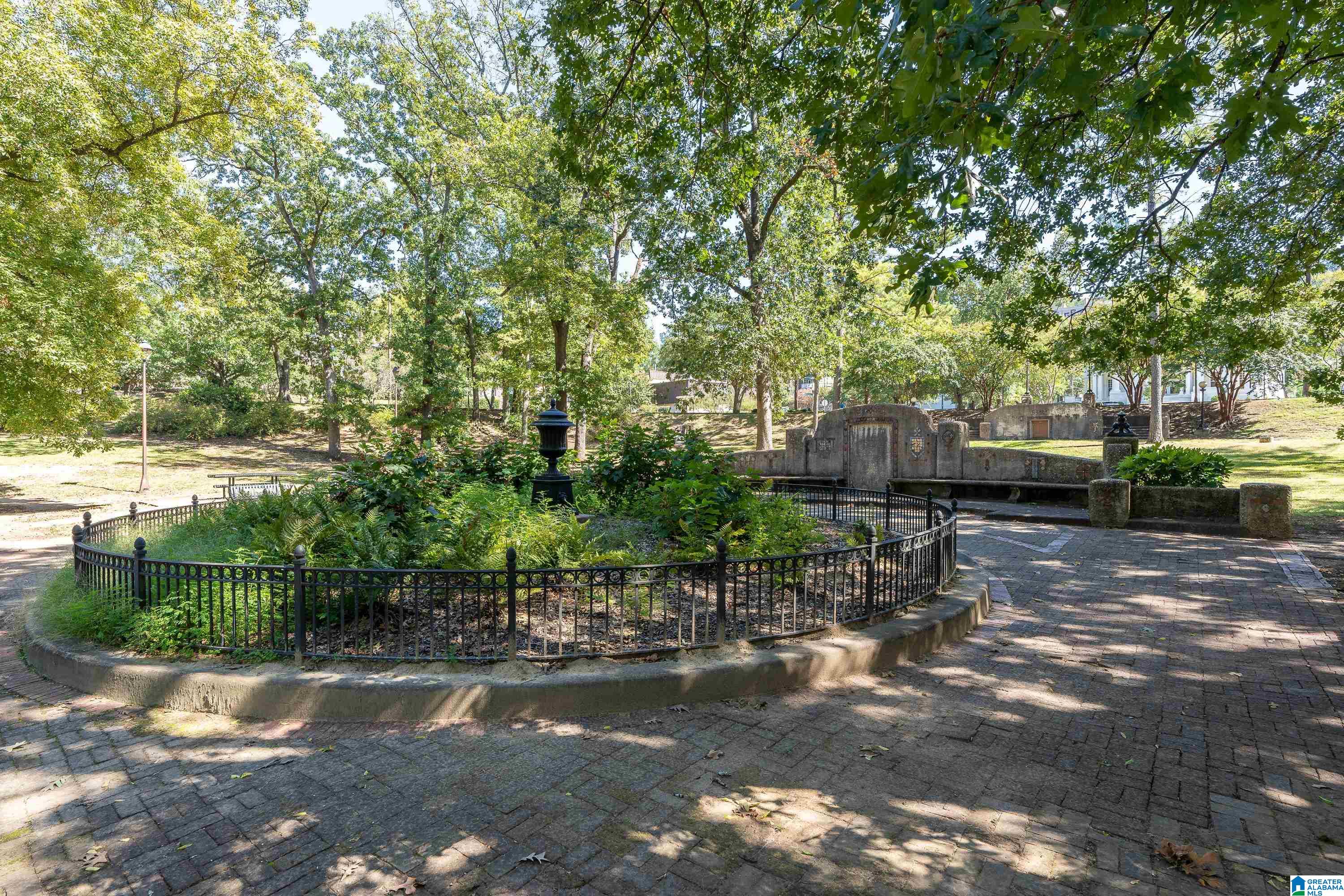 2990 Rhodes Circle South, Unit 322 Birmingham, AL 35205 - Photo 21 of 25