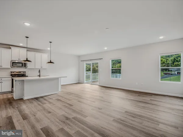 $2,499 | 290 Scoter Road, Hedgesville, WV 25427