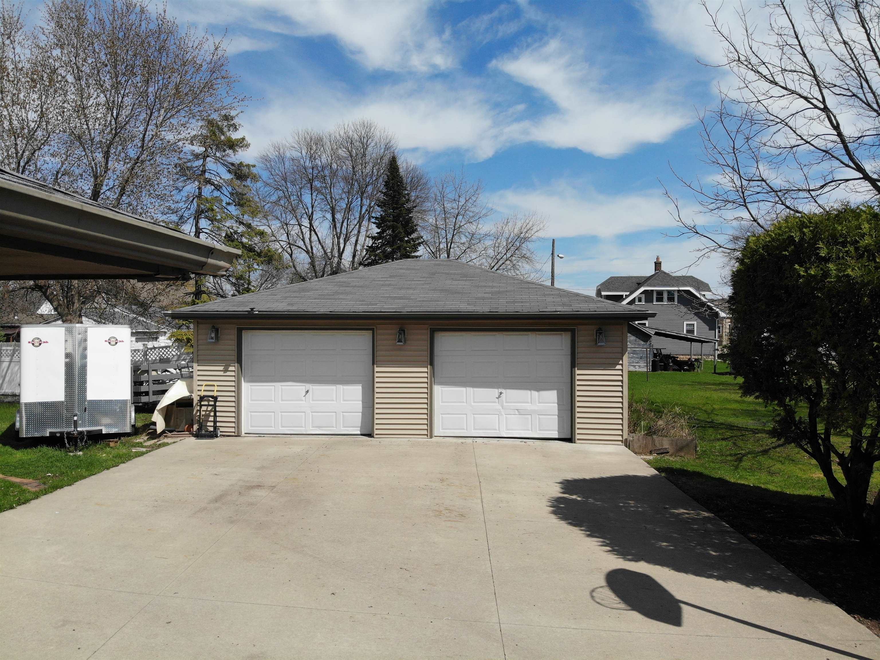 637 State Street Menasha, WI 54952 - Photo 11 of 22