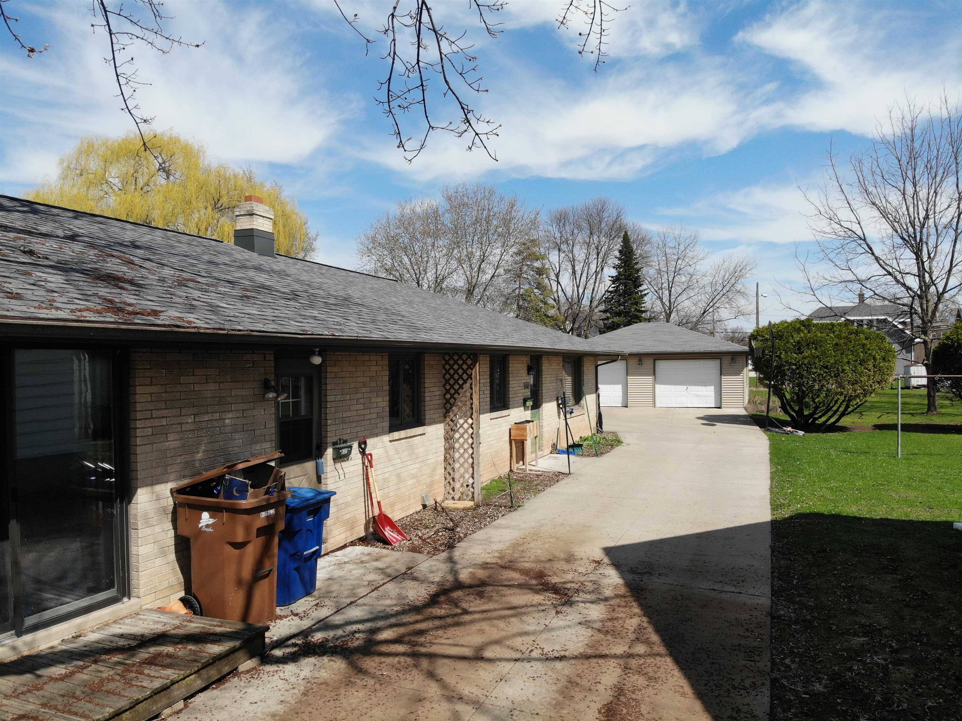 637 State Street Menasha, WI 54952 - Photo 3 of 22