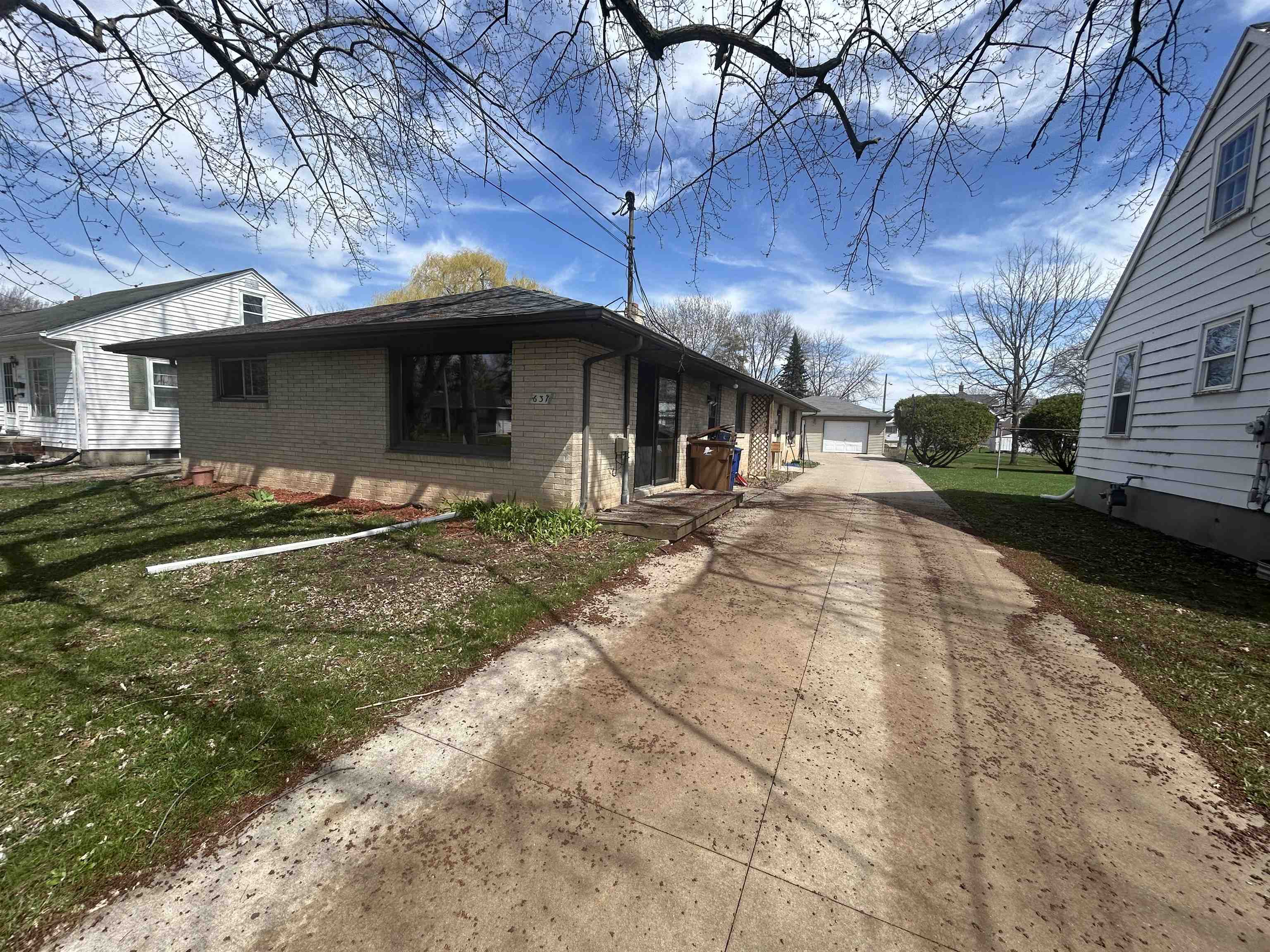 637 State Street Menasha, WI 54952 - Photo 4 of 22