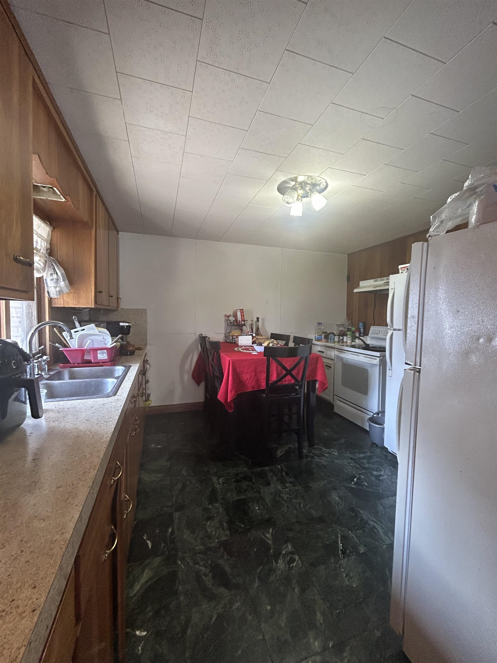 637 State Street Menasha, WI 54952 - Photo 9 of 22