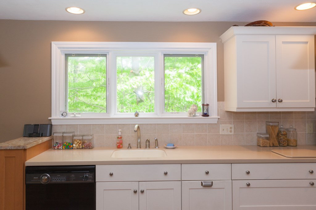 14 Goose Point Road Kittery, ME 03905 - Photo 4 of 40